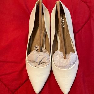 Size 9 white heel - worn once
